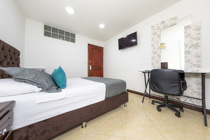 Imagen de la habitación del Hotel Laureles Palo Alto. Foto 16