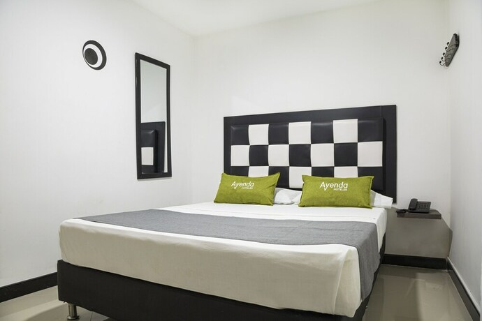 Imagen de la habitación del Hotel Laureles de Aburra Medellin. Foto 6