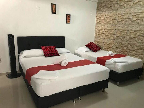 Imagen de la habitación del Hotel Laureles de Aburra Medellin. Foto 7