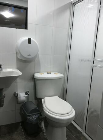 Imagen de la habitación del Hotel Laureles de Aburra Medellin. Foto 11