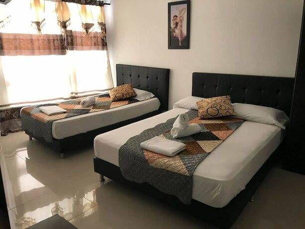 Imagen de la habitación del Hotel Laureles de Aburra Medellin. Foto 14