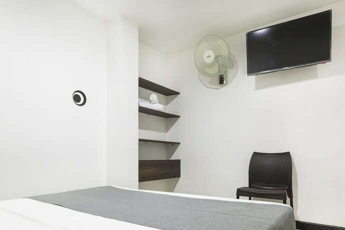 Imagen de la habitación del Hotel Laureles de Aburra Medellin. Foto 18