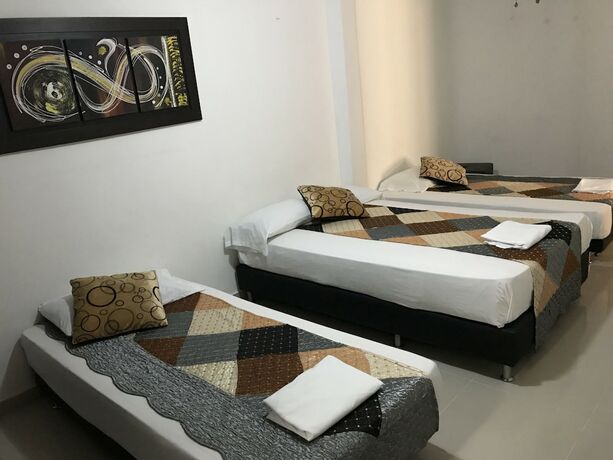 Imagen de la habitación del Hotel Laureles de Aburra Medellin. Foto 19