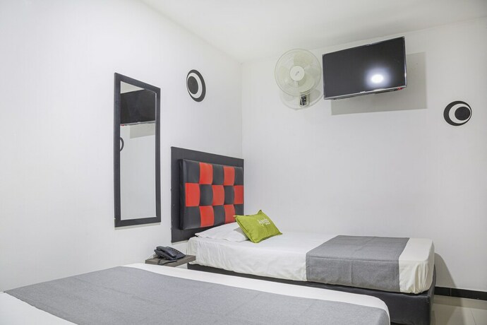 Imagen de la habitación del Hotel Laureles de Aburra Medellin. Foto 20