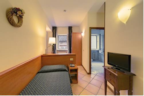 Imagen de la habitación del Hotel Lauri. Foto 4