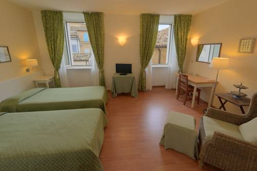 Imagen de la habitación del Hotel Lauri. Foto 6