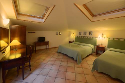 Imagen de la habitación del Hotel Lauri. Foto 12