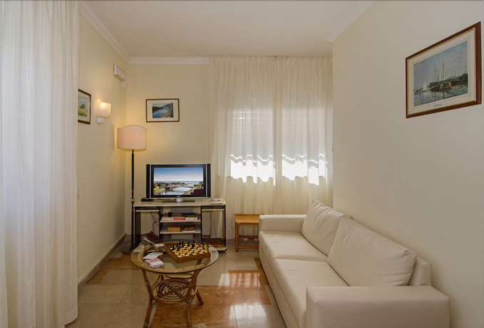 Imagen del bar/restaurante del Hotel Laurin, Lido Di Camaiore. Foto 3