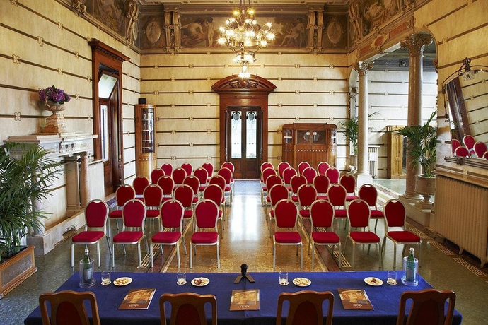 Imagen general del Hotel Laurin, Salo. Foto 6