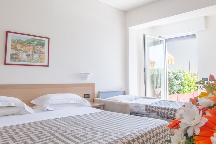 Imagen de la habitación del Hotel Laurin, Santa Margherita Ligure. Foto 15