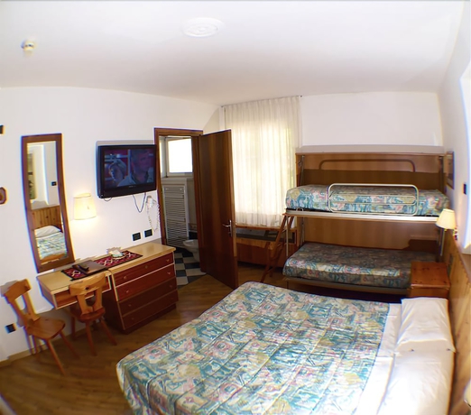 Imagen de la habitación del Hotel Laurino. Foto 2