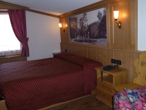 Imagen de la habitación del Hotel Laurino, Pozza di Fassa. Foto 8