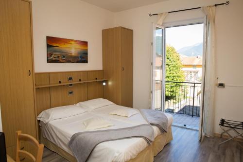 Imagen de la habitación del Hotel Lauro. Foto 9