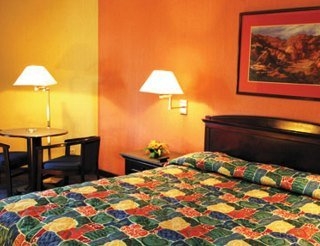 Imagen de la habitación del Hotel Lausana Otay Aeropuerto. Foto 4