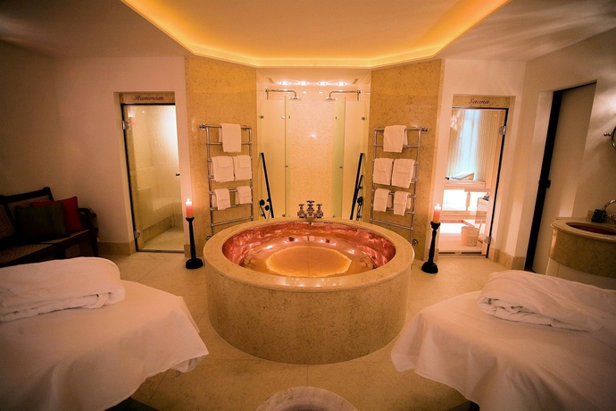 Imagen de los interiores del Hotel Lausanne Palace. Foto 10