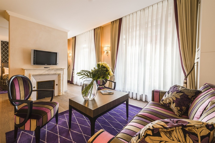 Imagen de los interiores del Hotel Lausanne Palace. Foto 13