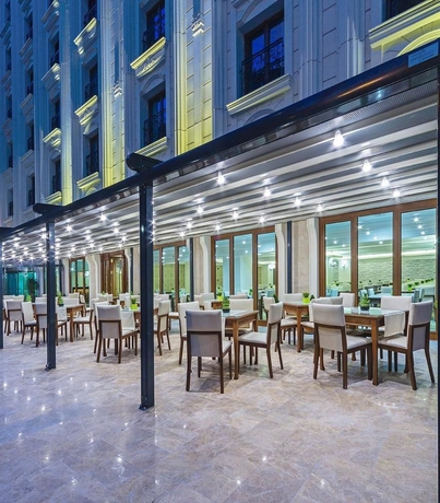 Imagen de los exteriores del Hotel Lausos Palace. Foto 16