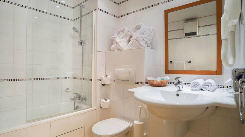 Imagen de la habitación del Hotel Lautrec Opera. Foto 4