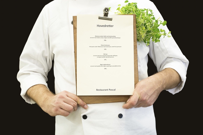 Imagen del bar/restaurante del Hotel Lautrup Park. Foto 2