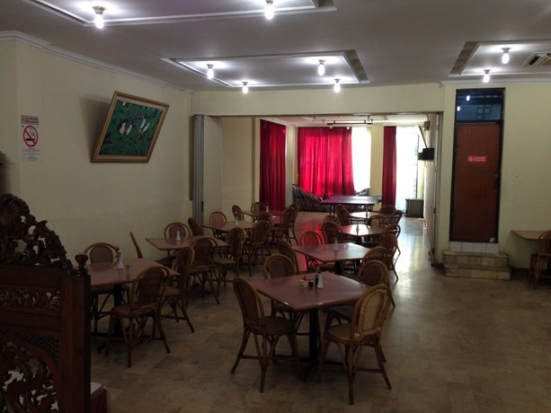 Imagen del bar/restaurante del Hotel Lautze Indah. Foto 2