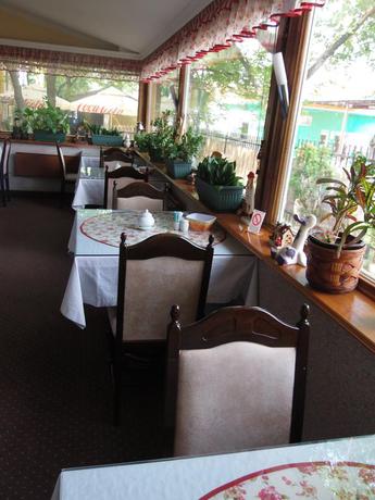 Imagen del bar/restaurante del Hotel Lav, Belgrado. Foto 3