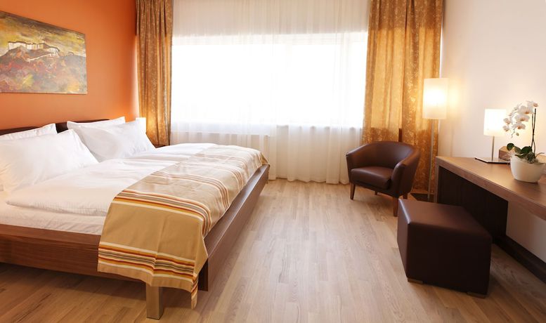 Imagen de la habitación del Hotel Lava Inn. Foto 11