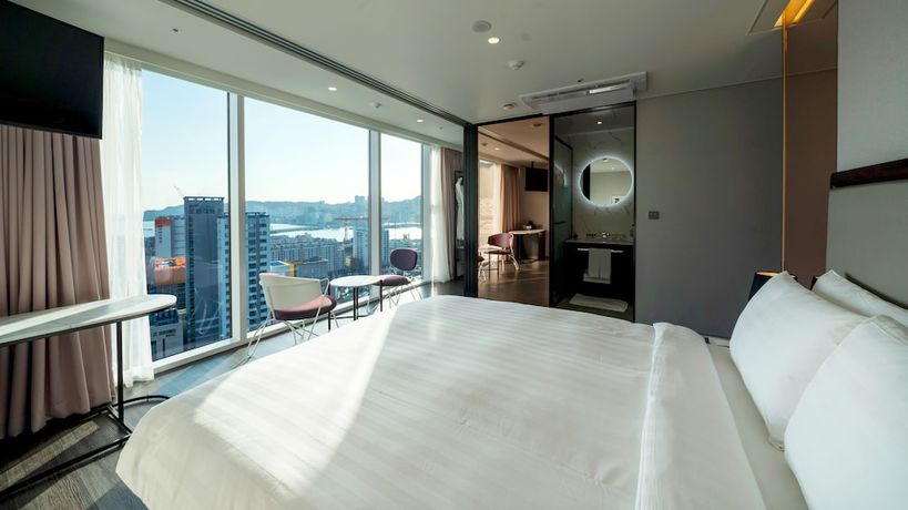 Imagen de la habitación del Hotel Lavalse. Foto 15