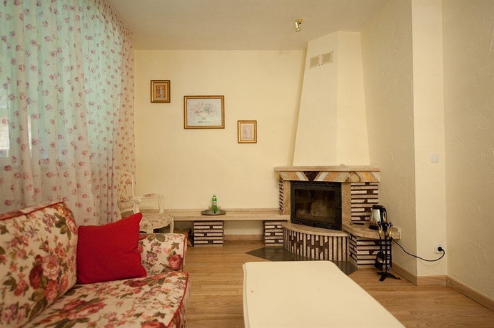 Imagen general del Hotel Lavanda Country Club. Foto 7