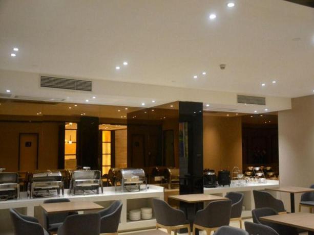 Imagen del bar/restaurante del Hotel Lavande Hotel (Shanghai Zhangjiang Guanglan Road Metro Station). Foto 4