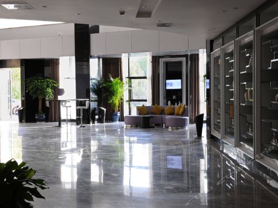 Imagen de los interiores del Hotel Lavande Hotel (Wuhan High-speed Railway Station). Foto 9