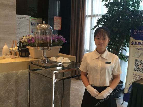 Imagen del bar/restaurante del Hotel Lavande Hotel (Wuhan High-speed Railway Station). Foto 3