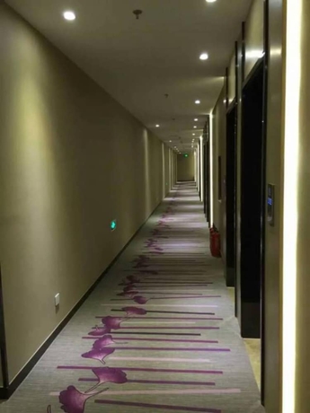 Imagen de los interiores del Hotel Lavande Shunyi Metro Station. Foto 18