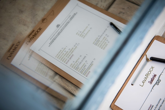 Imagen de la habitación del Hotel Lavarock Villa. Foto 10