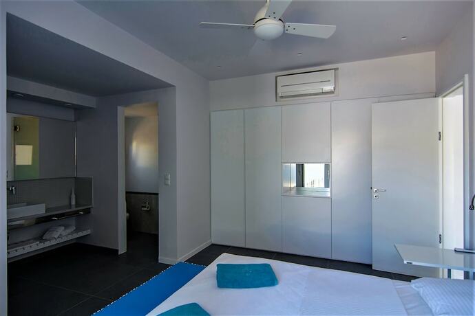 Imagen de la habitación del Hotel Lavender Cove. Foto 11