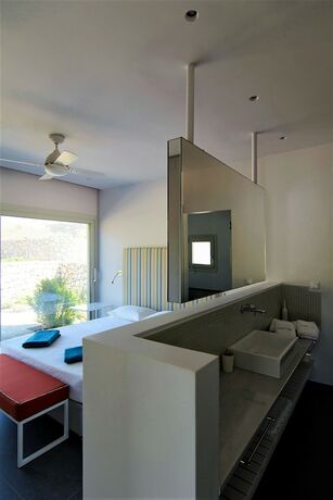 Imagen de la habitación del Hotel Lavender Cove. Foto 17