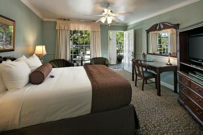 Imagen de la habitación del Hotel Lavender Inn by the Sea. Foto 17