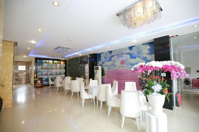 Imagen de los interiores del Hotel Lavender, Thu Dau Mot. Foto 30