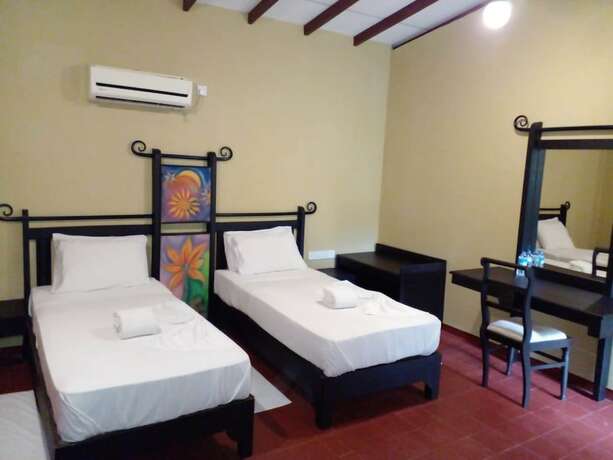 Imagen general del Hotel Lavendish Country Resort. Foto 2