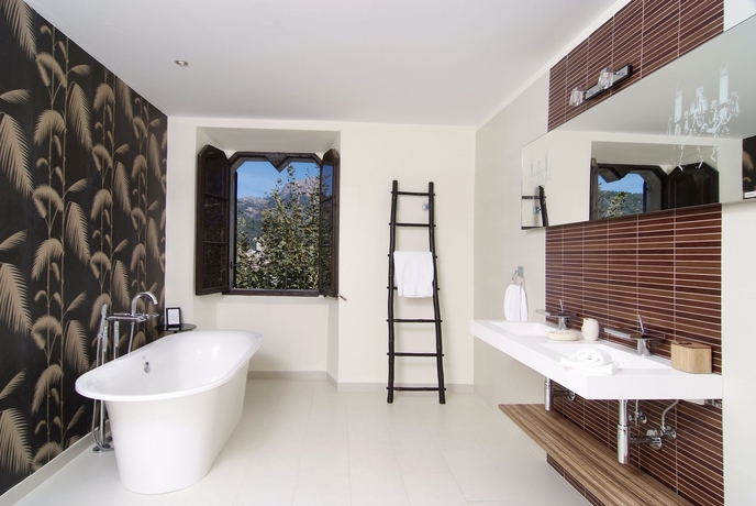 Imagen de la habitación del Hotel L'avenida. Foto 8