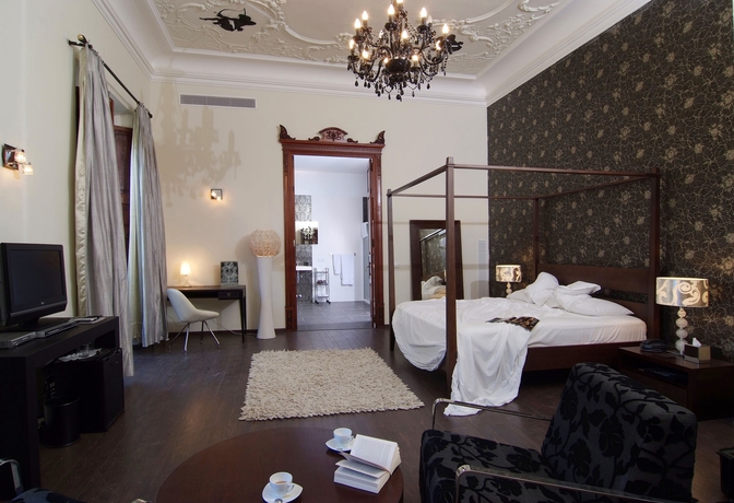 Imagen de la habitación del Hotel L'avenida. Foto 11