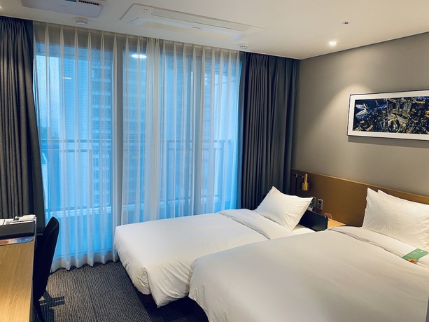 Imagen de la habitación del Hotel Lavi de Atlan. Foto 8