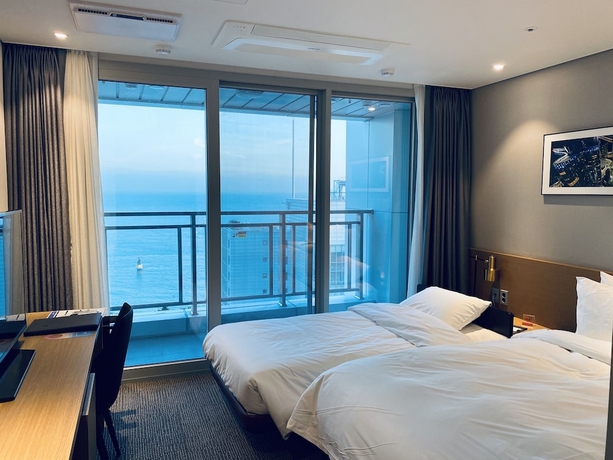 Imagen de la habitación del Hotel Lavi de Atlan. Foto 9