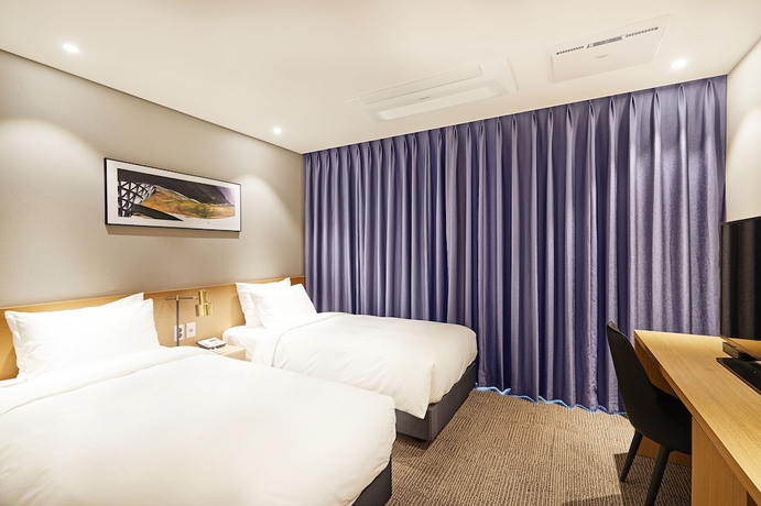 Imagen de la habitación del Hotel Lavi de Atlan. Foto 12