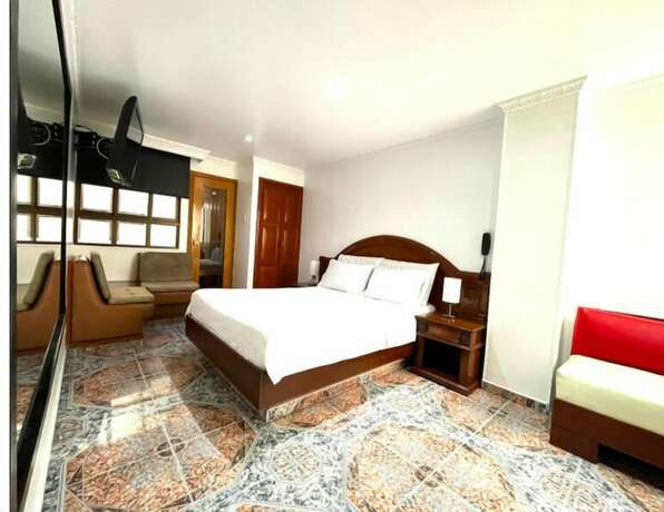 Imagen de la habitación del Hotel Lavid Kennedy. Foto 19