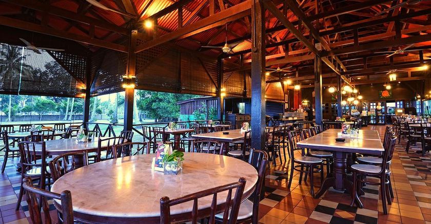 Imagen del bar/restaurante del Hotel Lavilla By Holiday Villa Cherating. Foto 3