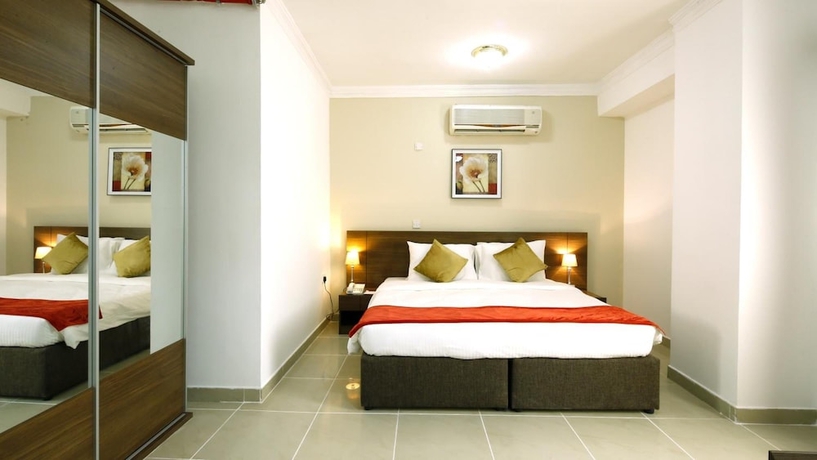 Imagen de la habitación del Hotel Lavilla Inn. Foto 9