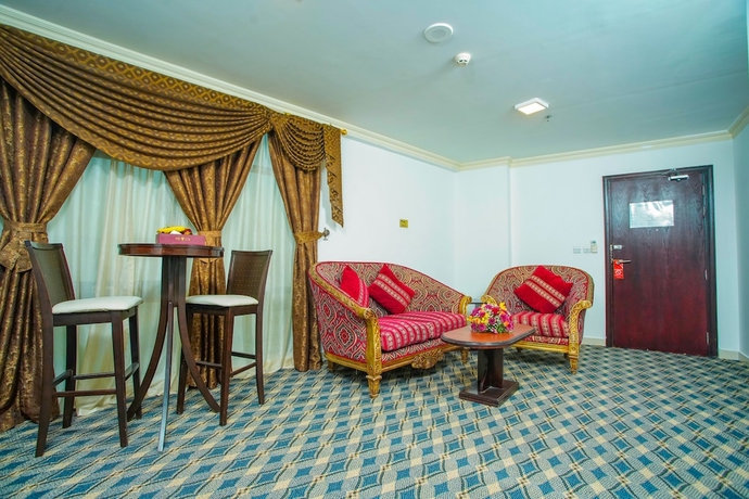 Imagen de la habitación del Hotel Lavilla Palace. Foto 3