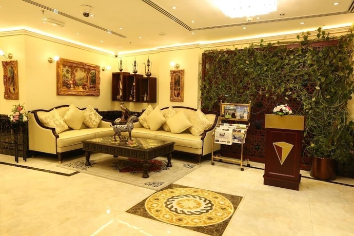 Imagen de los interiores del Hotel Lavilla Palace. Foto 18