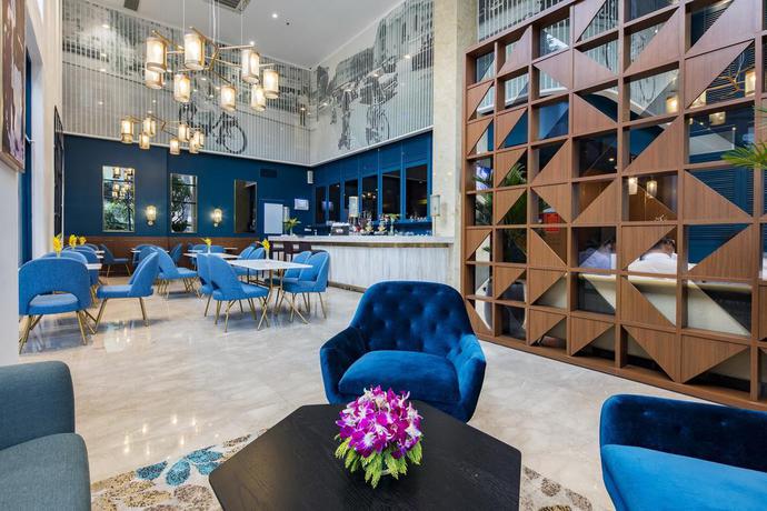 Imagen de los interiores del Hotel Lavish 18 Residence. Foto 6