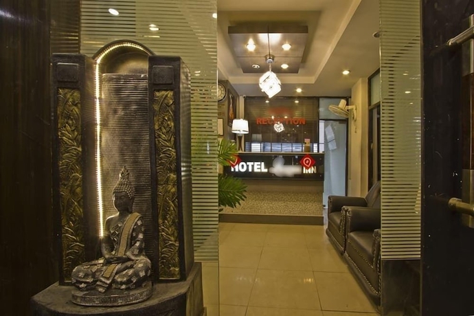 Imagen de los interiores del Hotel Lavish Inn. Foto 18